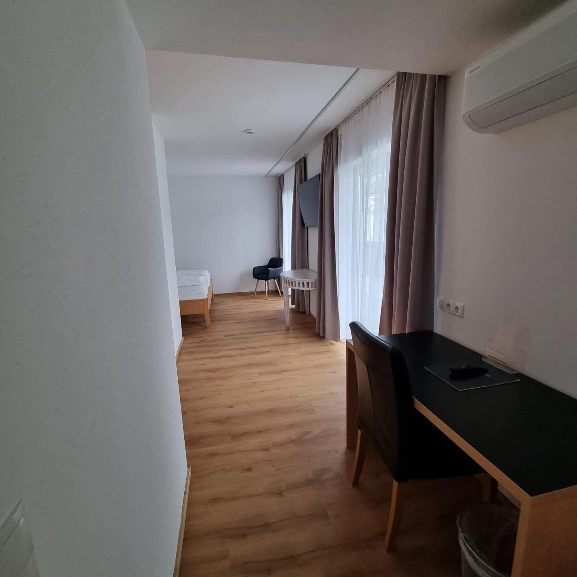 Hotel Central Брегенц Экстерьер фото