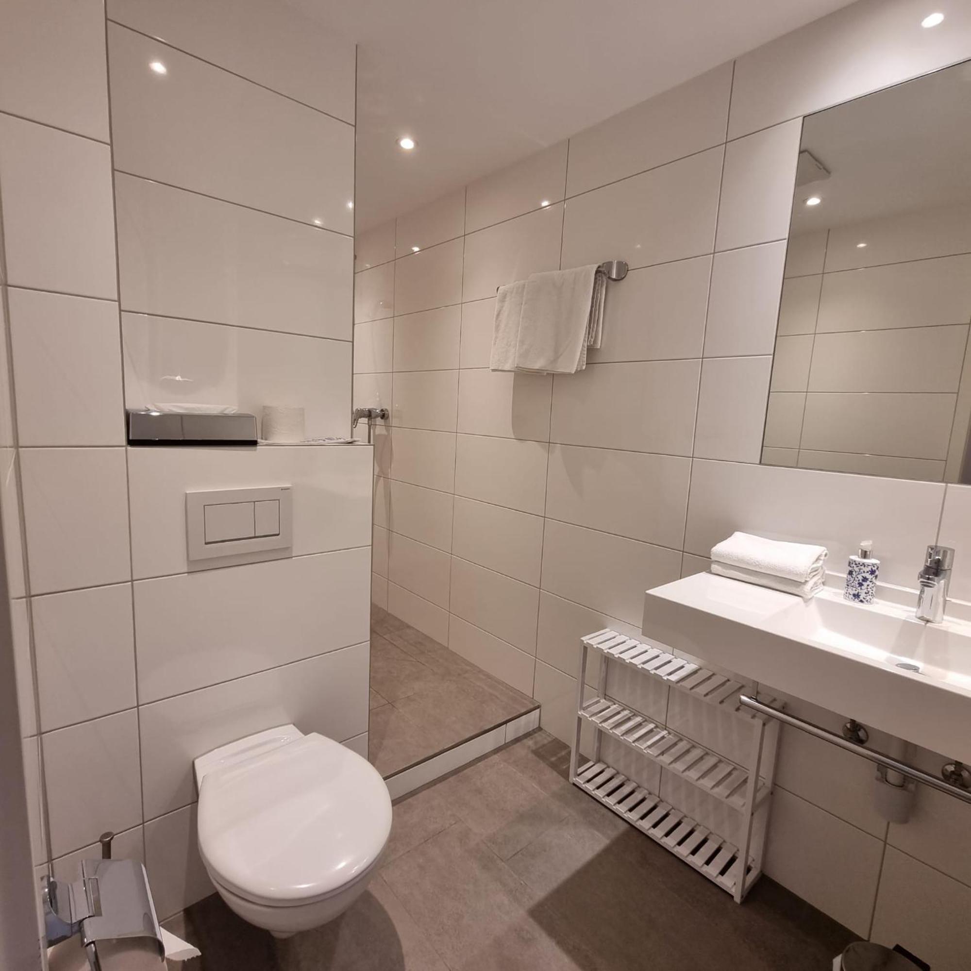 Hotel Central Брегенц Экстерьер фото