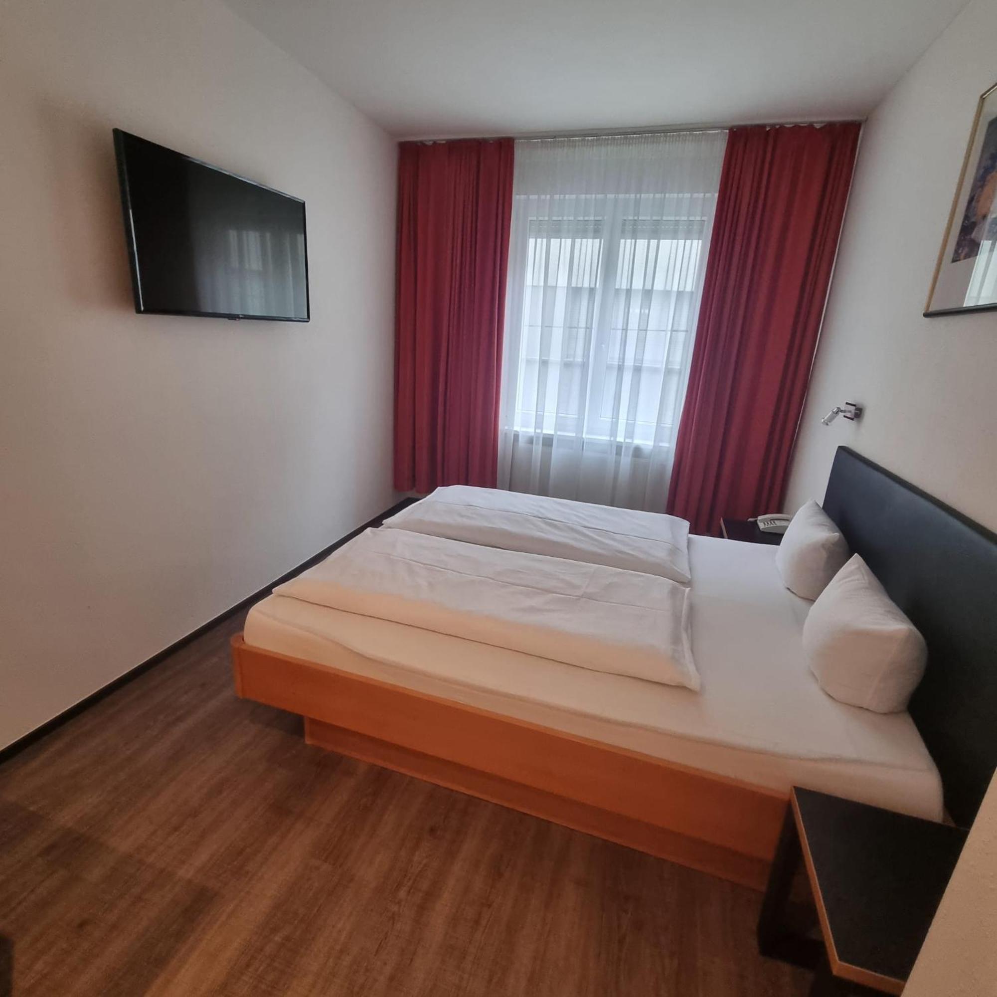 Hotel Central Брегенц Экстерьер фото