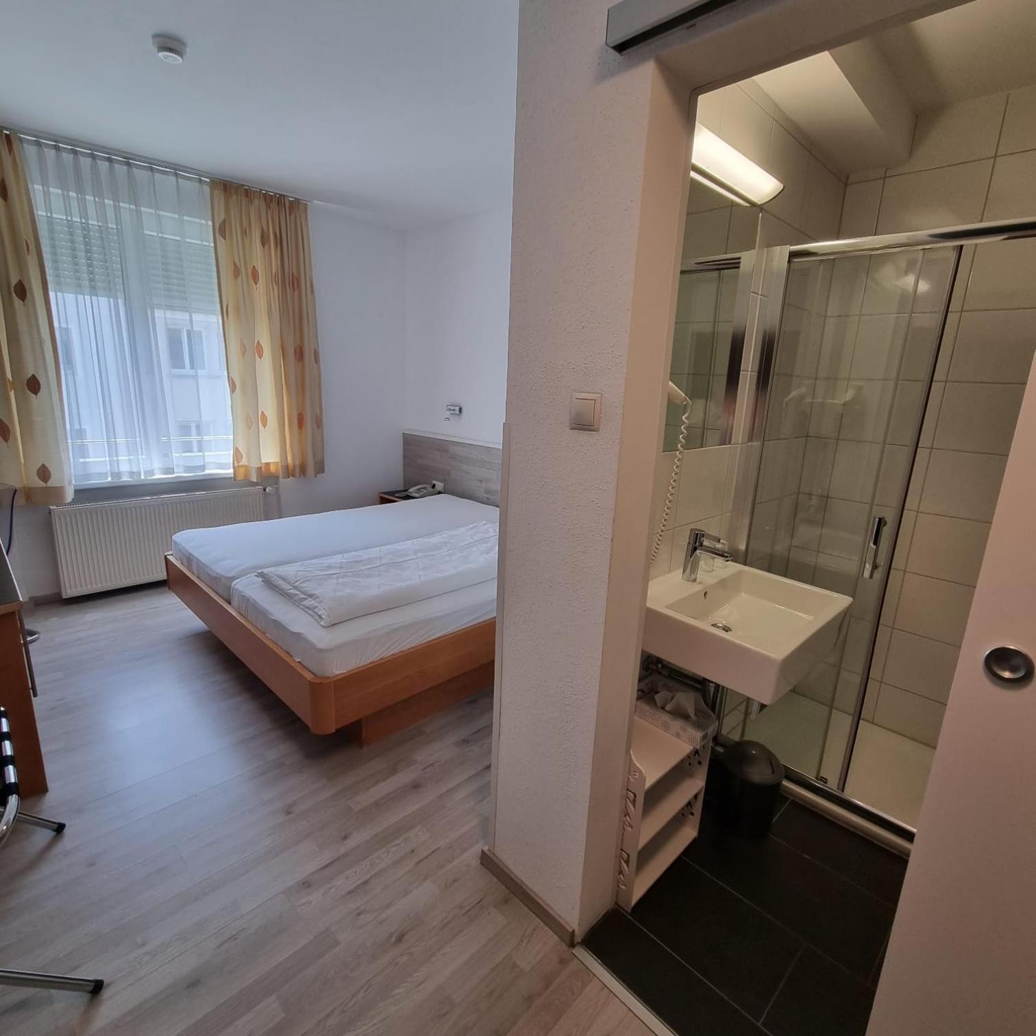 Hotel Central Брегенц Экстерьер фото