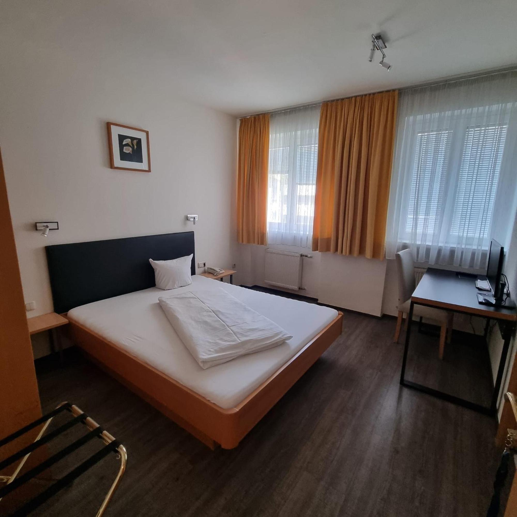 Hotel Central Брегенц Экстерьер фото