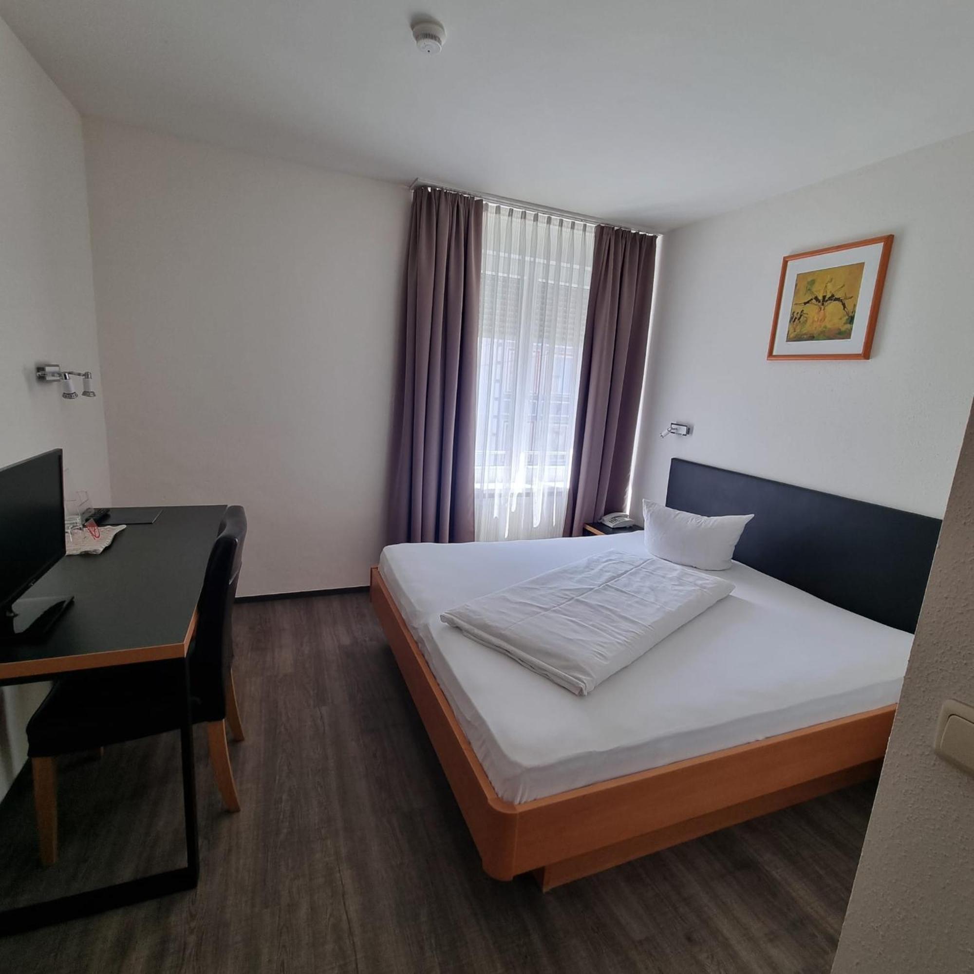 Hotel Central Брегенц Экстерьер фото