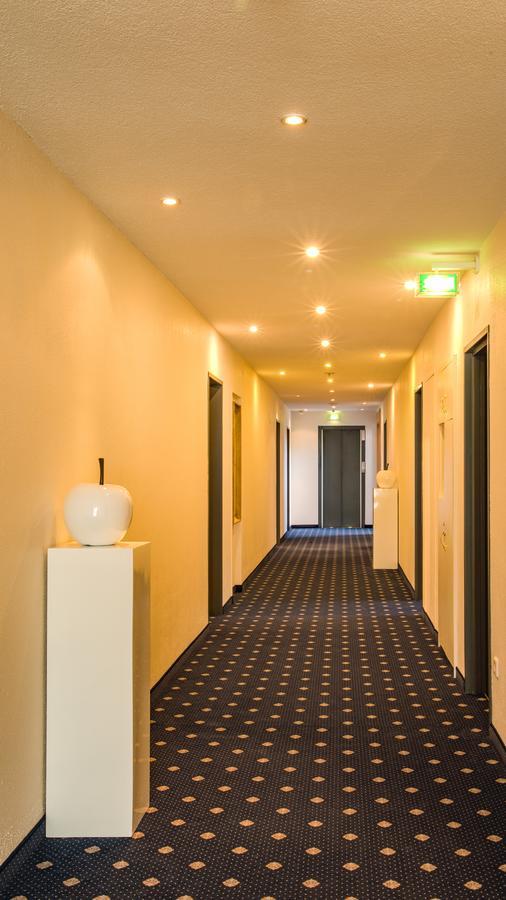 Hotel Central Брегенц Экстерьер фото