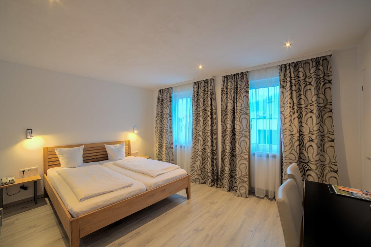 Hotel Central Брегенц Экстерьер фото